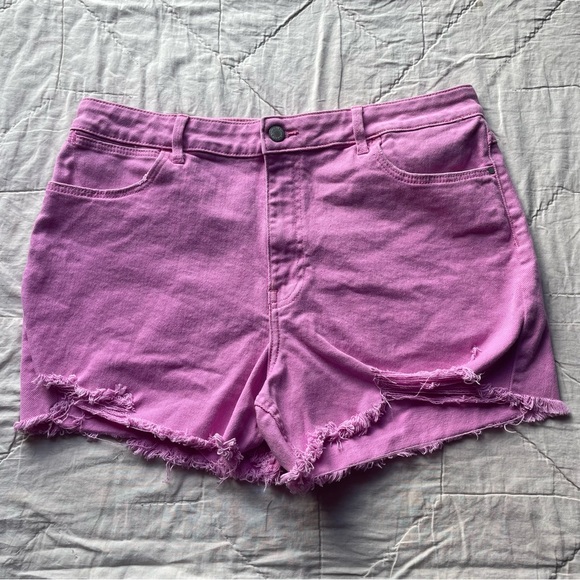 Wrangler Women's Vibrant Pink Jean Shorts - Picture 1 of 5